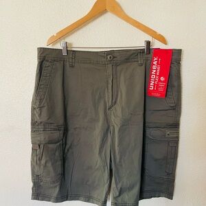 UNIONBAY Men's Cargo Shorts Gray Size 40 NWT New